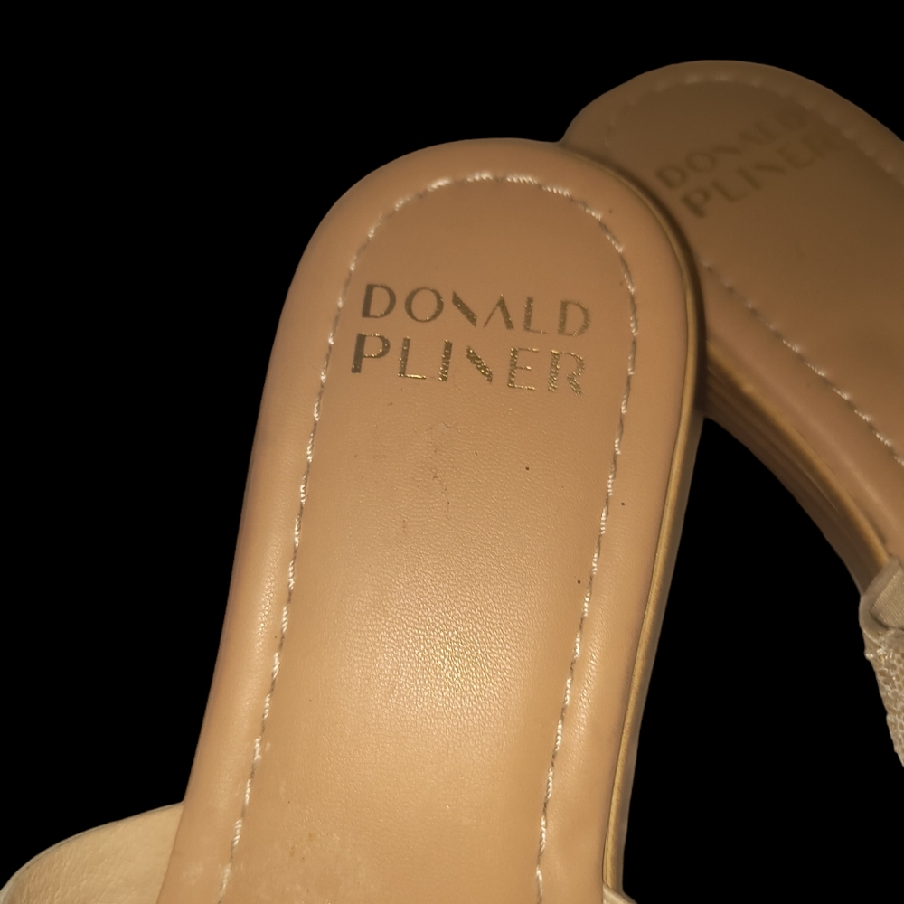 Donald Pliner Fifi Sandals Gold
